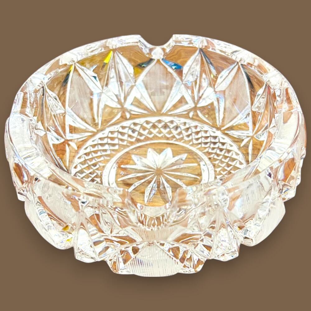 Ashtray Lead Crystal Vintage Heavy 5" Diameter 2" tall 2 Lbs 2 oz.